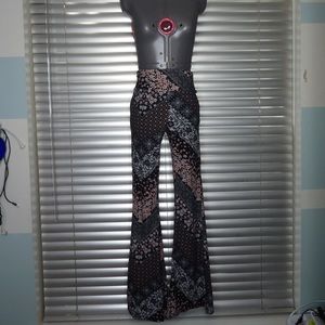 Yoga flares, patchwork print, soft, high waist, good condition, small